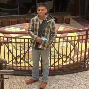 Meet your Posher, Aaron